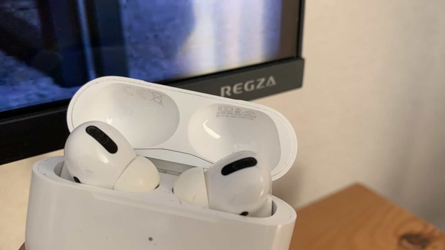 AirPods ProとREGZA